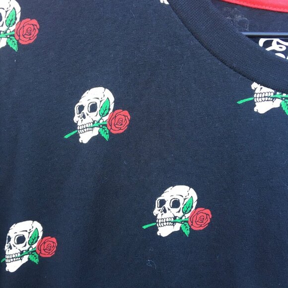 Eighty Eight Skeleton Rose Tee Shirt Adult 2XL Black Goth Halloween Long Length - Picture 2 of 9